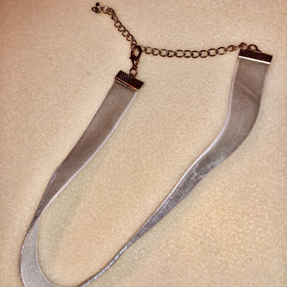 BRAND NEW velvet choker